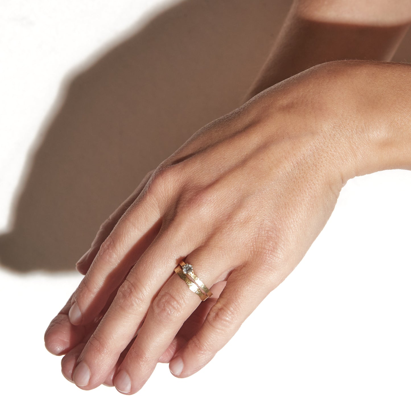 Ring "Curves"