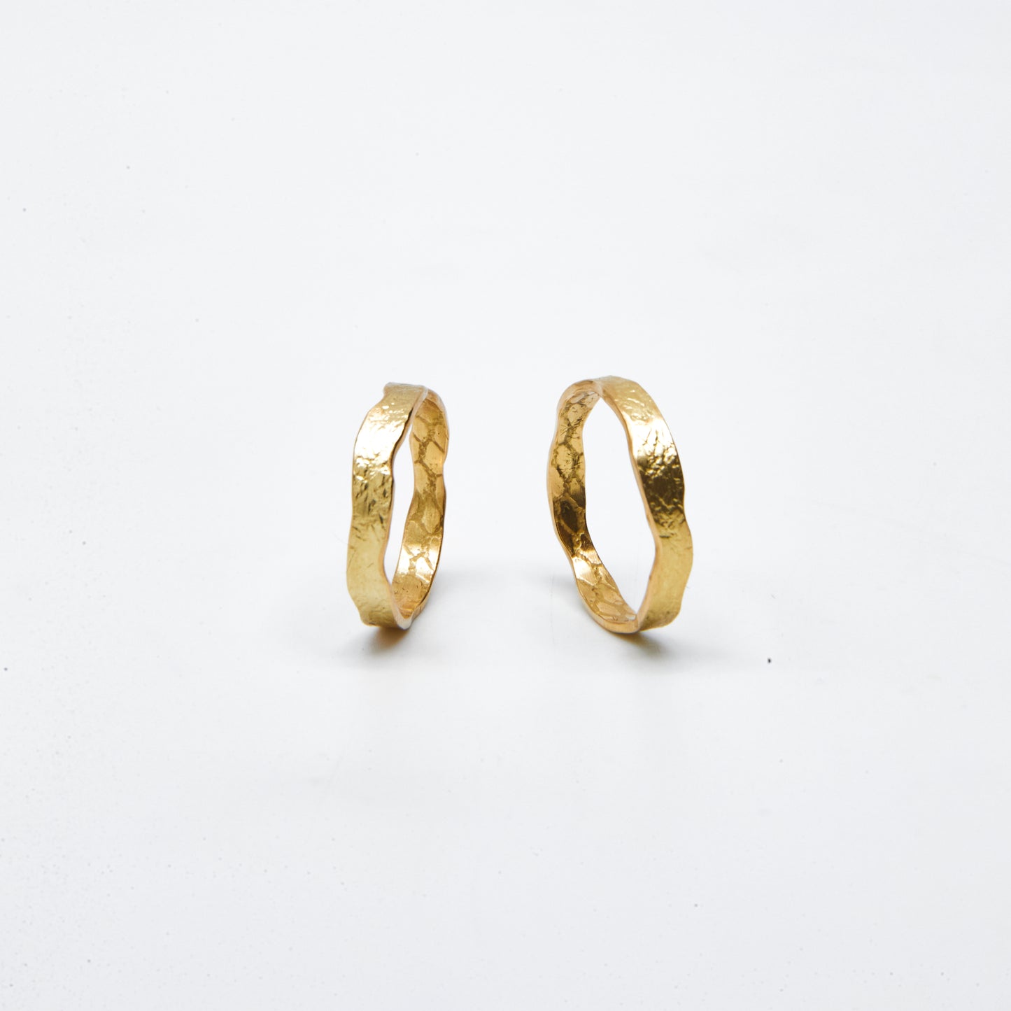 Ring "Curves"